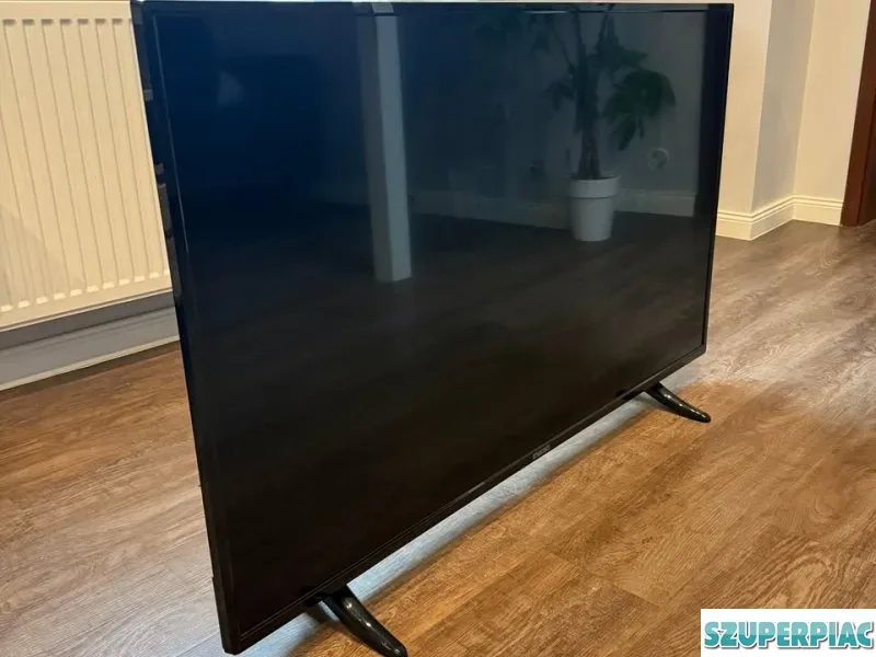 Hibátlan jó állapotú Starlight Ultra HD okos TV eladó 50