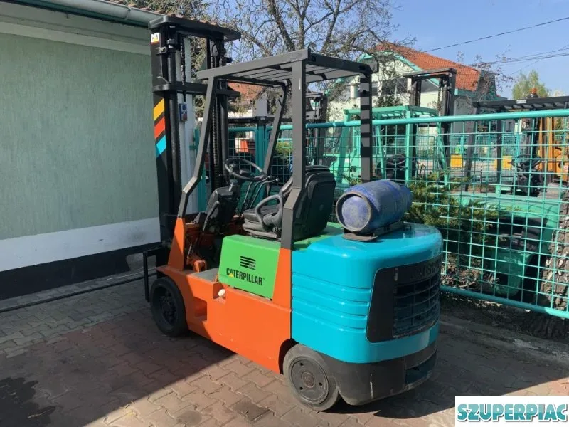 Caterpillar 3 tonnás targonca V3670