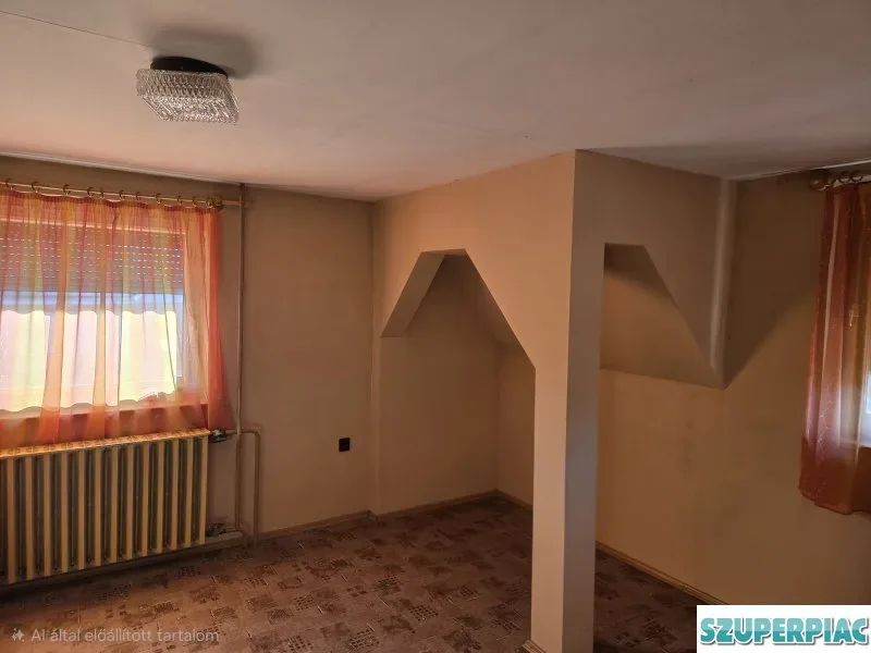 Eladó családi ház