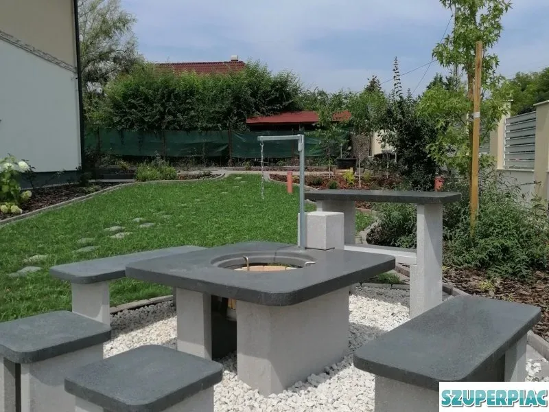 Modern műkő szalonnasütő bográcsozó
