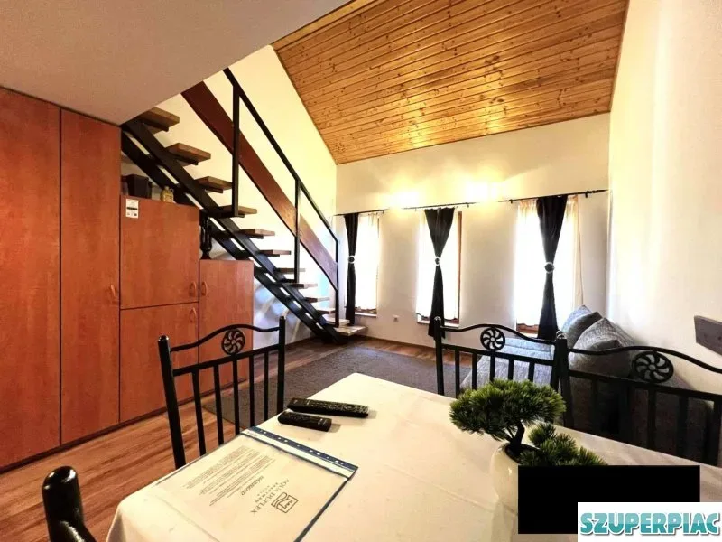 Eladó 2 db apartman Gyulán
