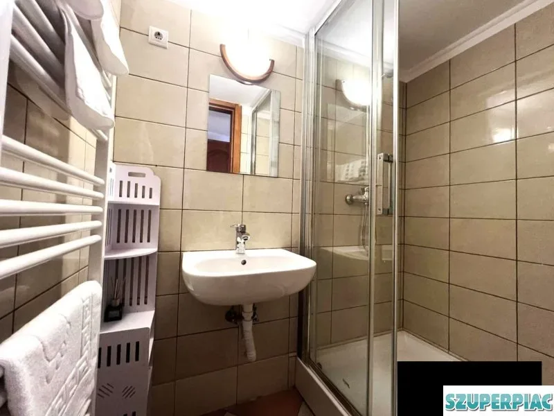 Eladó 2 db apartman Gyulán
