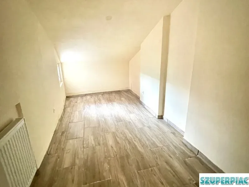 Svábhegyi kiadó 3 szobás lakás