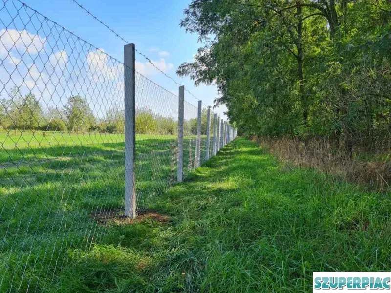 Drótkerítés vadháló kerítés drótháló oszlop kapu kerítésépítés