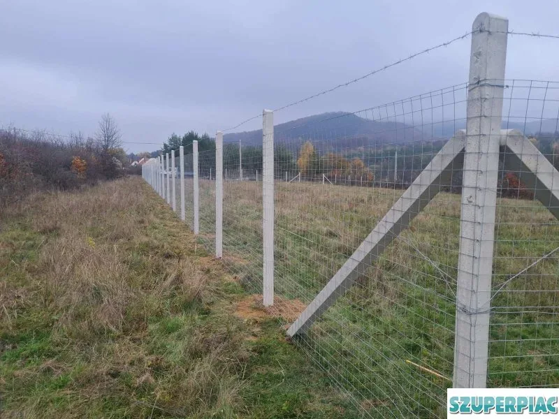 Kerítésépítés drótháló vadháló oszlop kapu kerítés építés