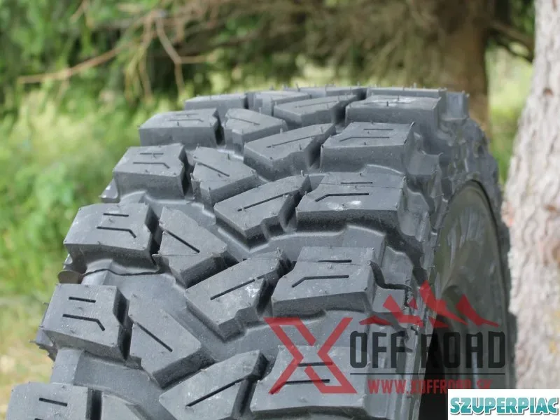 Terepjáró Offroad gumiabroncsok Plus 2 Raptor mintázattal