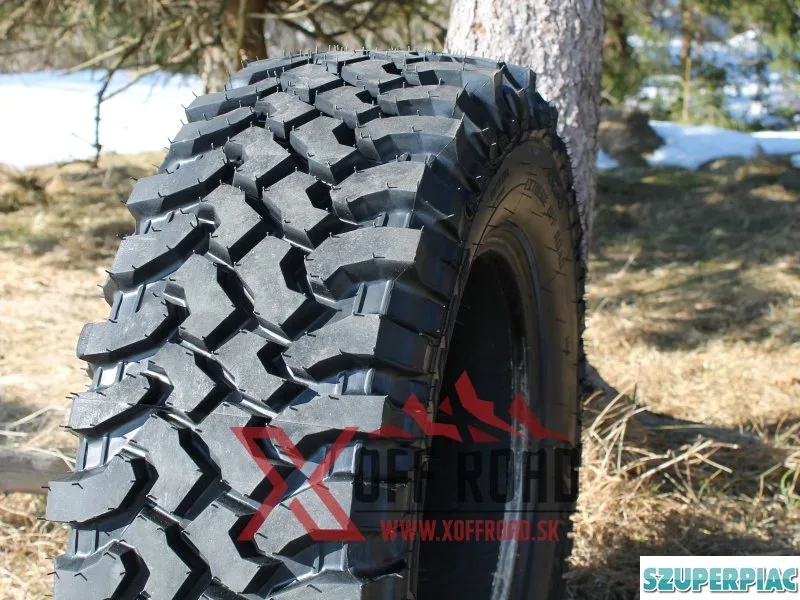Terepjáró Offroad gumiabroncsok Dakar mintázattal