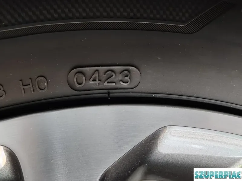 Eladó 4db alufelni nyárigumikkal Hankook Ventus S1 EVO3 24545R18