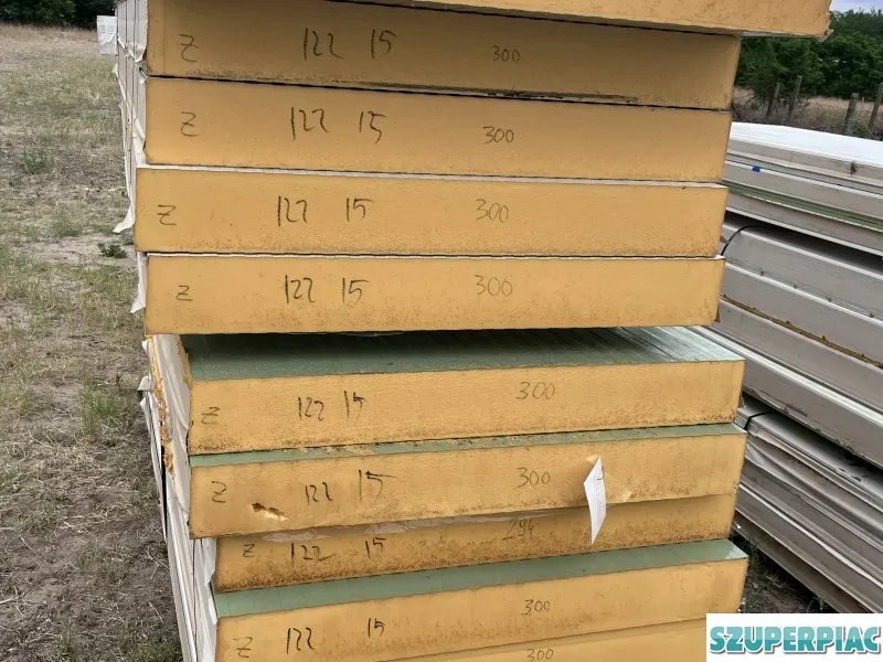 15 cm vastag 122 cm széles zöld szendvicspanel fal