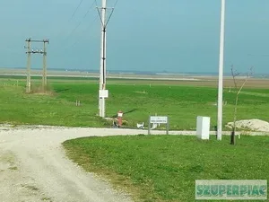 Telek eladó Telek eladó