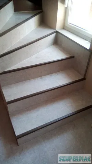 Egyedi lépcső burkolatok készítése. Egyedi lépcső burkolatok készítése.