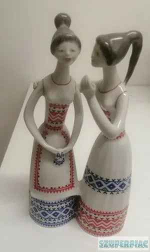Hollóházi porcelán asszonyok Hollóházi porcelán asszonyok