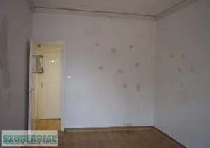 üzlethelyiség üzlethelyiség