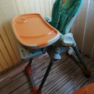 Etetőszék babáknak Etetőszék babáknak