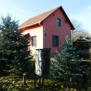 vízparti családi ház stéggel