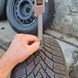 BMW gyári felni téli gumiabroncs