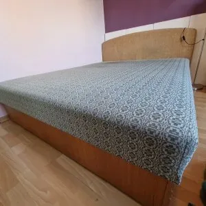 Ágyneműtartós franciaágy