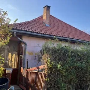 3 Pécsi 2 szobáskonyhaétkezős ház 298 millió