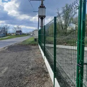 Kerítésépítés drótháló drótkerítés kerítés oszlop kapu