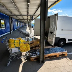 Tehertaxi Budapesten Gyors megbízható és kedvező árú szállítás